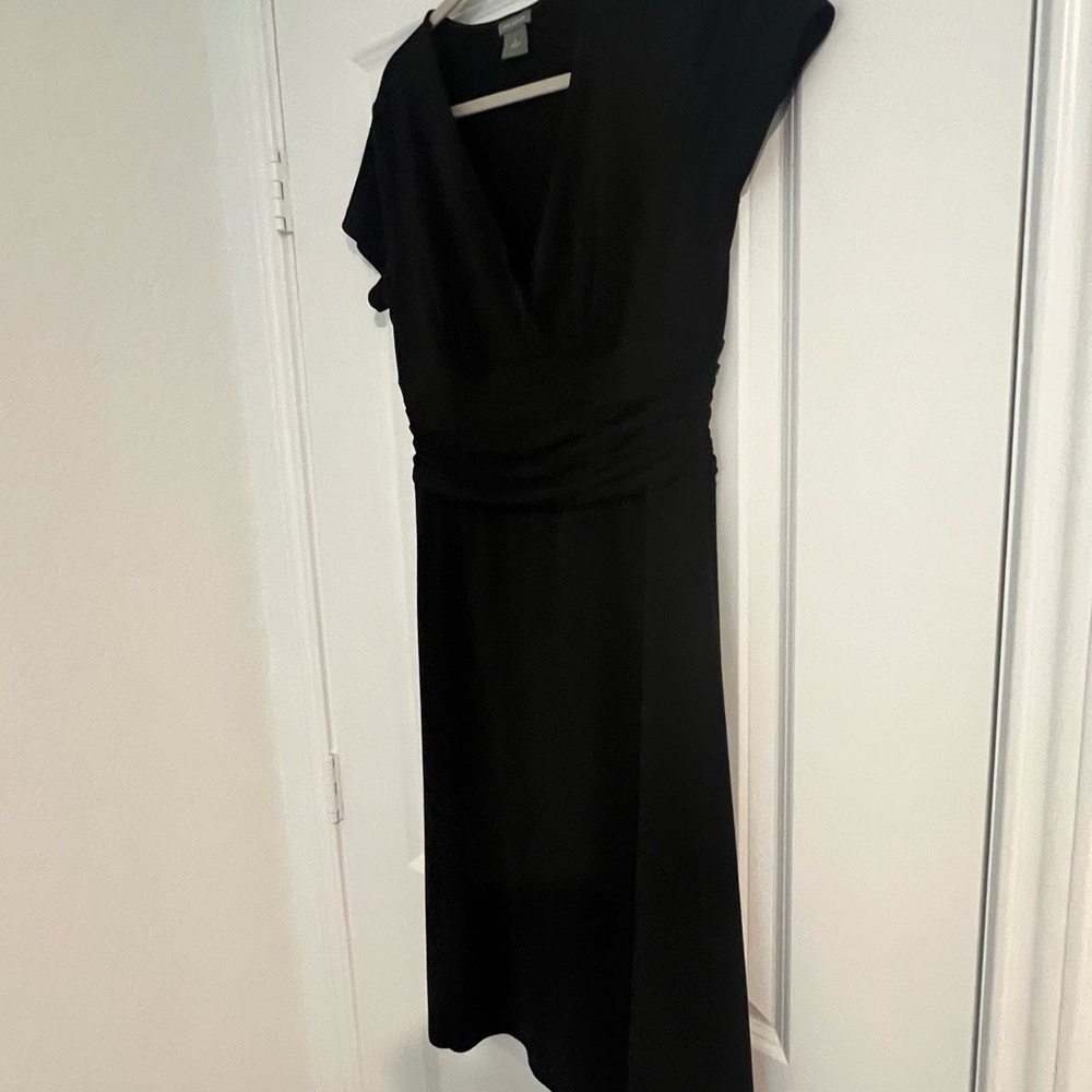 Ann Taylor - size 8 - Tailored dress , made in China - All black Like New.